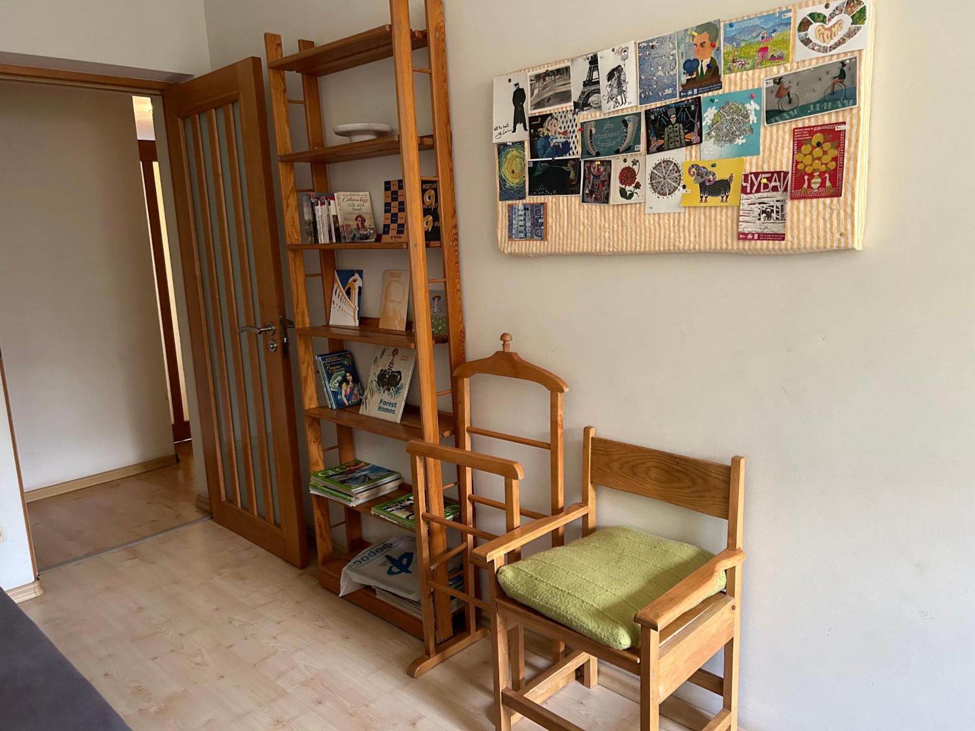 Three Bedroom Stepana Bandery Street Apartment *