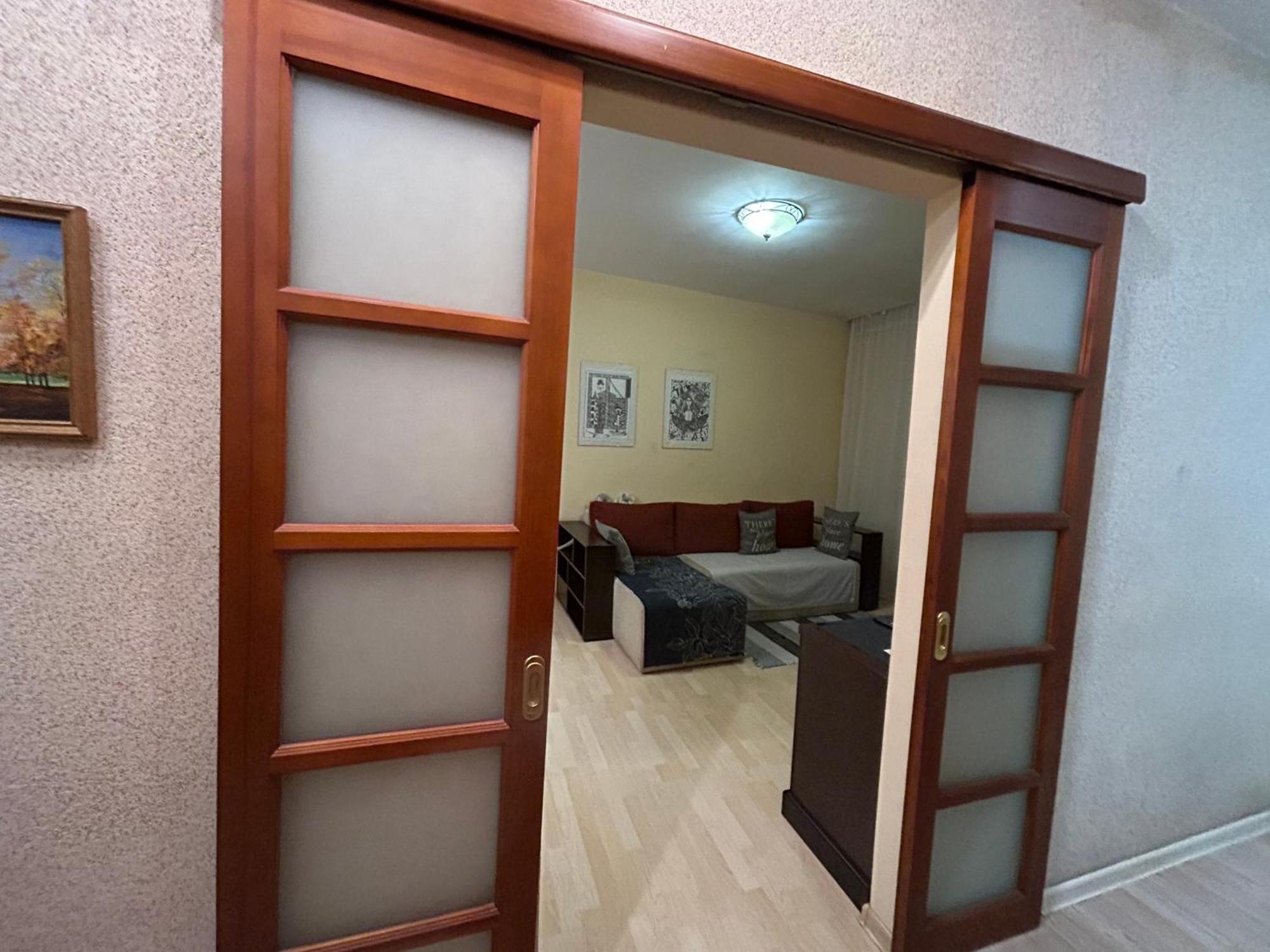 Three Bedroom Stepana Bandery Street Apartment Riwne