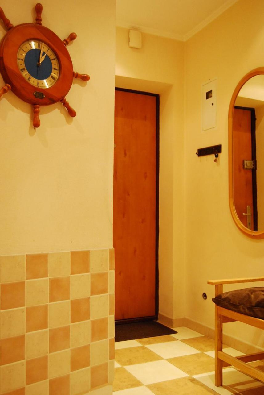 Three Bedroom Stepana Bandery Street *